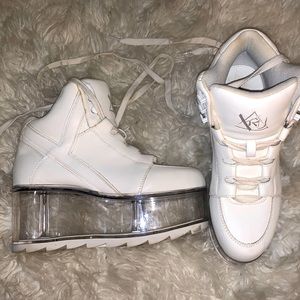 YRU platform sneakers w clear bottom. Velcro flap inside. Worn twice, clean 🤍